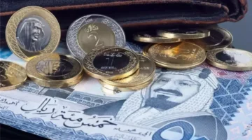 تحرك مفاجئ للأسعار.. الريال السعودي يسجل 12.66 جنيهًا داخل 3 بنوك مصرية